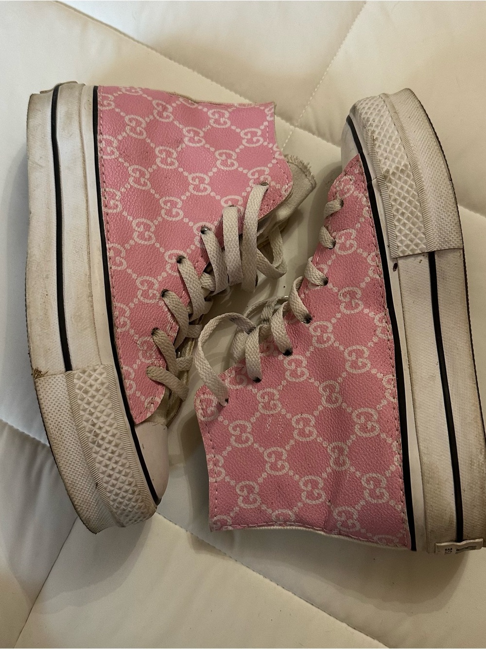 Custom Converse Hightops - Picture 2 of 7